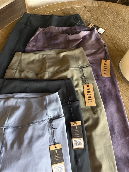 NOBULL Pants - 5 NOBULL leggings CROSSFIT
2 black,olive,tiedye,gray
NEW All are size Medium